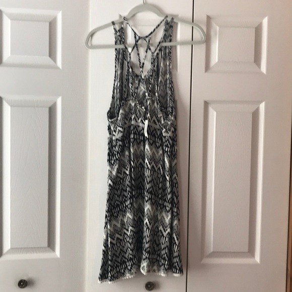 Black and white dress - Picture 2 of 4